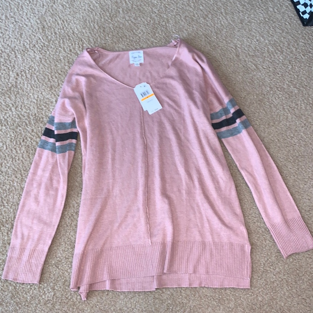Pink sweater, womens small.